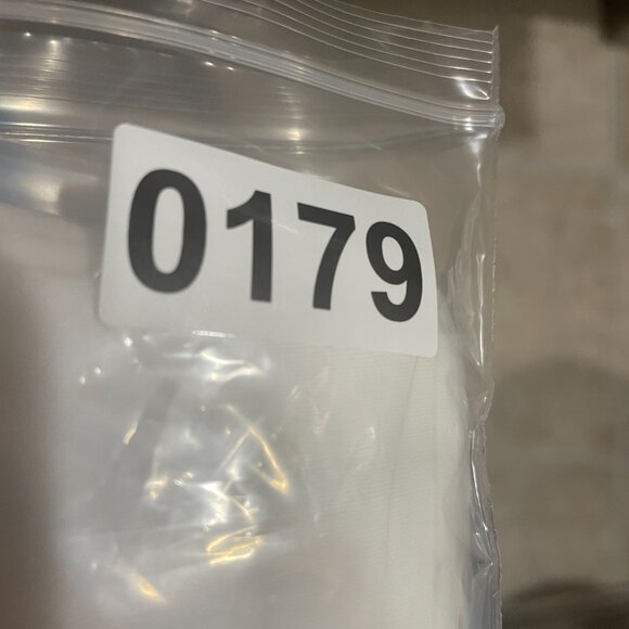 Croft & Barrow Womens Mid Rise Regular Capris White 16 - Picture 12 of 12